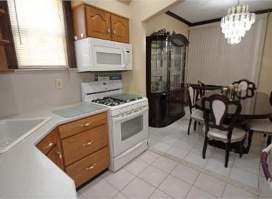 5th image of 1466 E 51st St