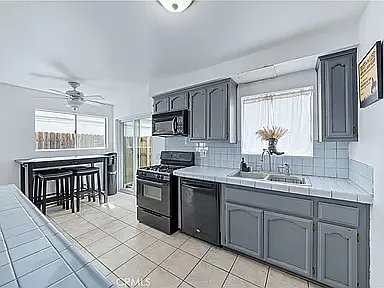 6244 S Comstock Ave — Photo 2