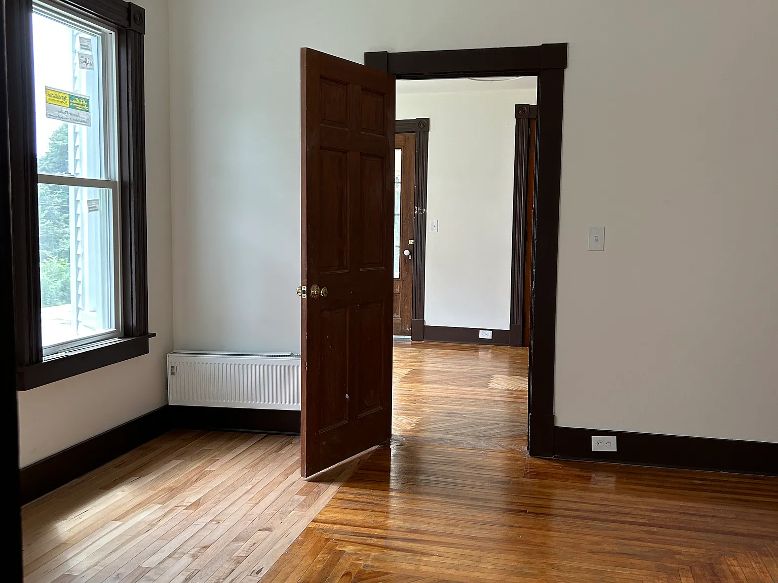 30 Lincoln Ave — Photo 4