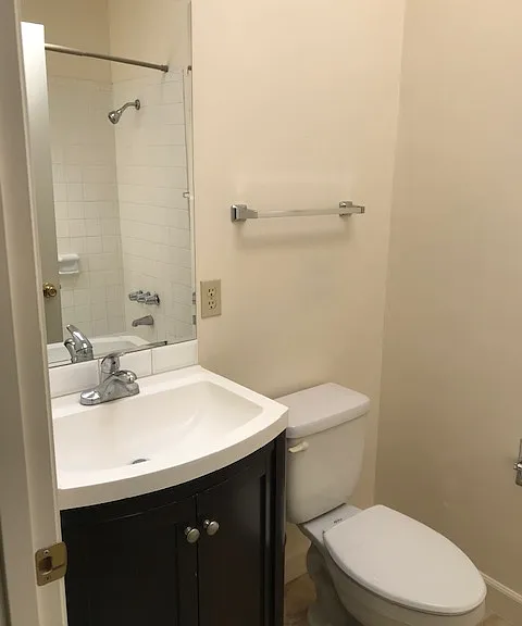 449 Old Coast Hwy #5B — Photo 3