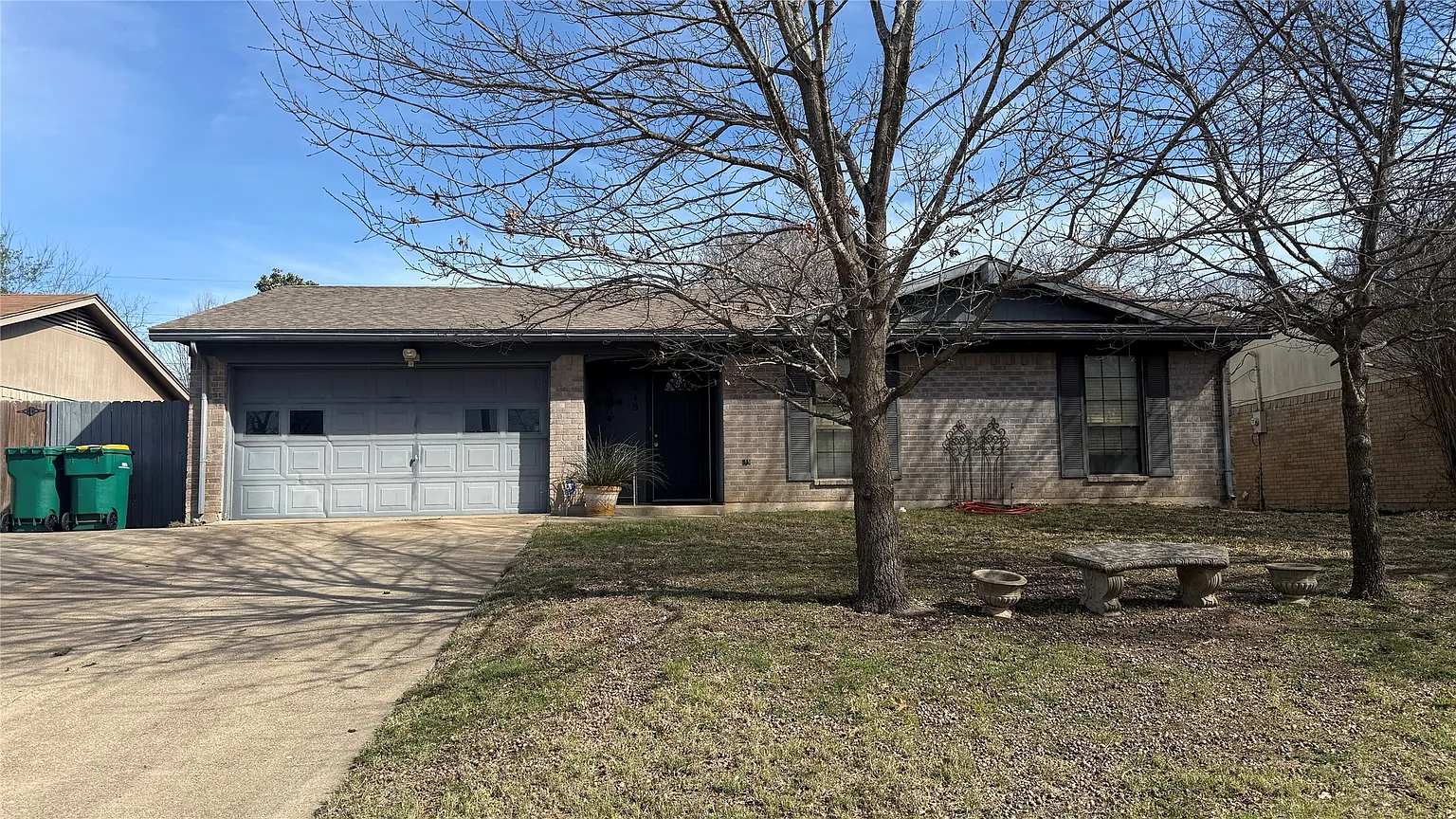 1315 Saturn Dr photo 1