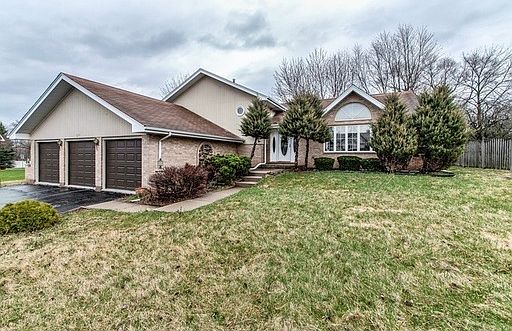 1st image of 371 Diane Ln