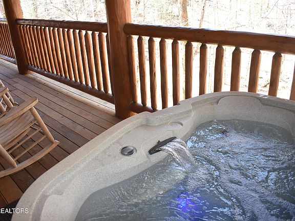 5th image of 2910 Piney Ridge Way