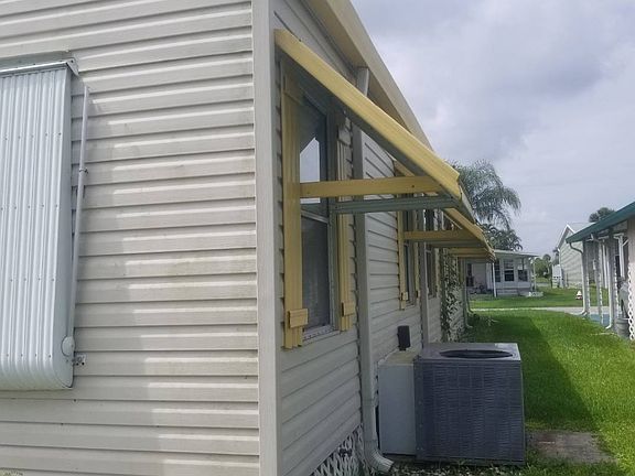 4th image of 8775 20th St #441