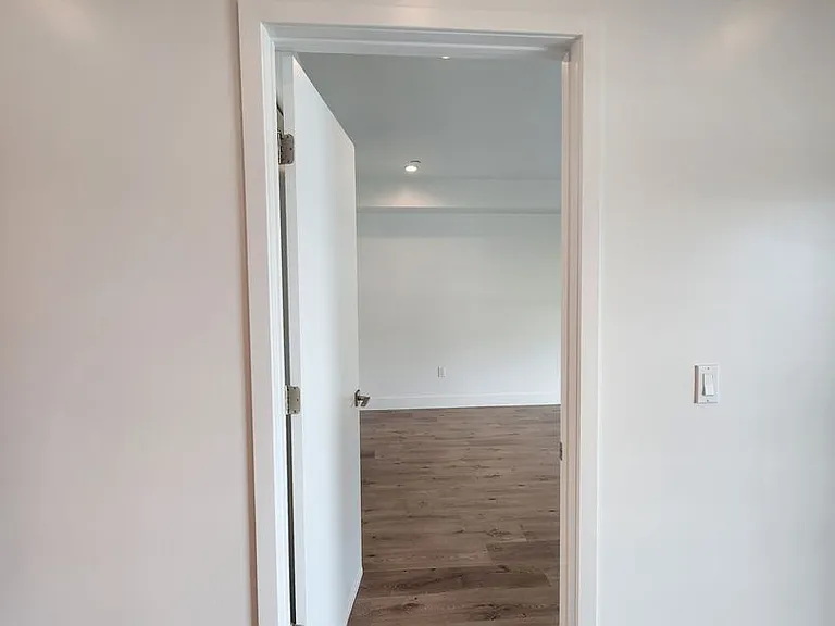 4227 McLaughlin Ave #303 — Photo 19