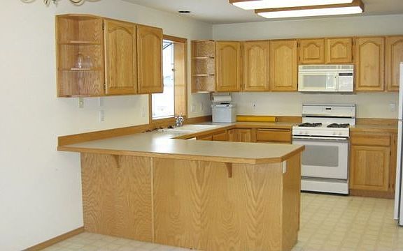 3rd image of 1750 SE Ironwood Ct