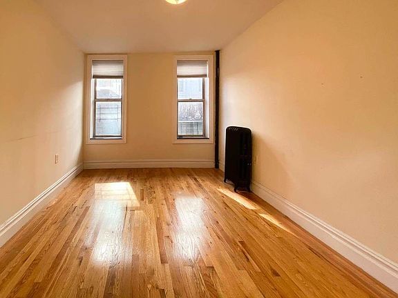 5th image of 993 President St #F