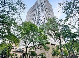 1 E Scott St APT 402, Chicago, IL 60610