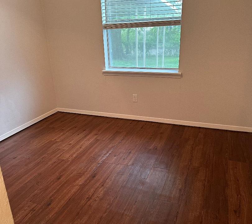 1st image of 3228 Hula Dr