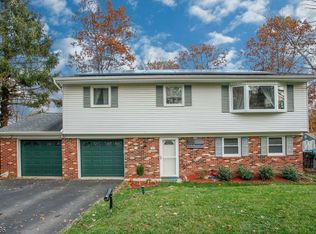 60 Lakeview Ave, West Milford, NJ 07480