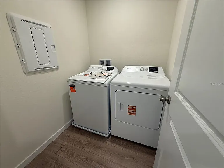 599 Preston Cove Dr — Photo 9