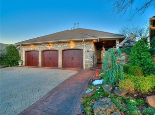 5912 Chestnut Ct, Edmond, OK 73025