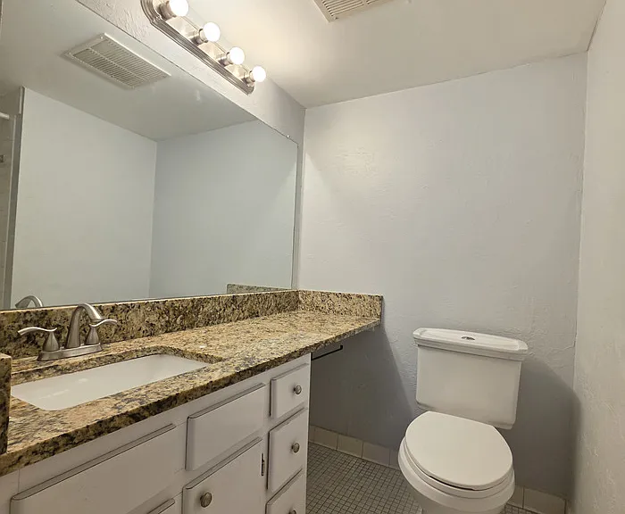 1849 Maravilla Ave #A14 — Photo 15