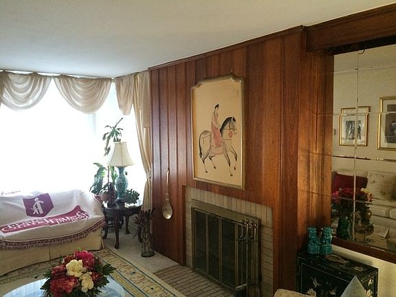 4th image of 8936 S Crandon Ave