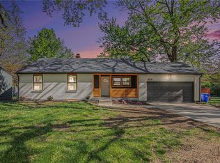6700 W 65th Ter, Overland Park, KS 66202