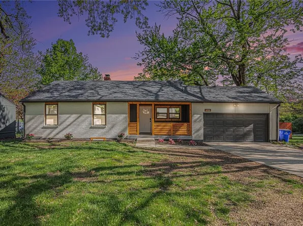 6700 W 65th Ter, Overland Park, KS 66202