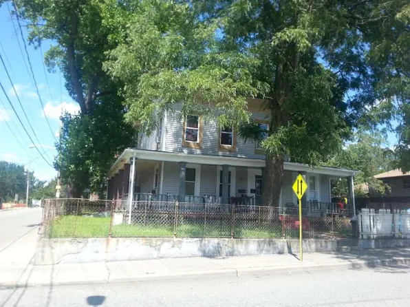 31 Lawrence St, Spring Valley, NY 10977