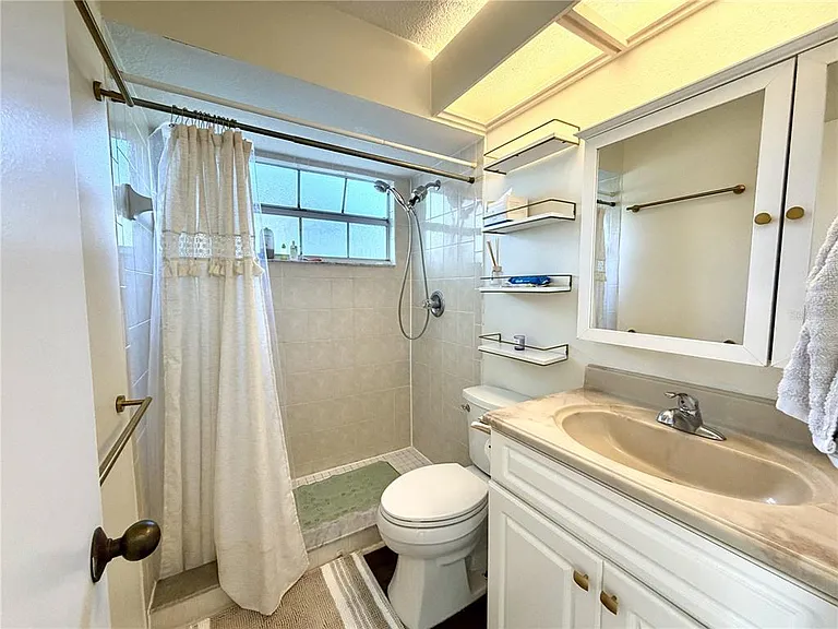 6905 Lake Place Ct — Photo 19