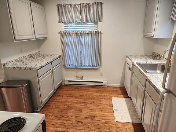 5th image of 39 Willowick Dr