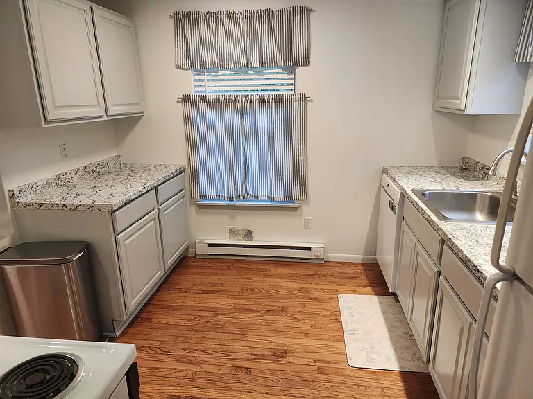 39 Willowick Dr — Photo 5