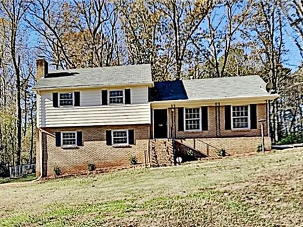 103 Elmwood Dr, Salisbury, NC 28147