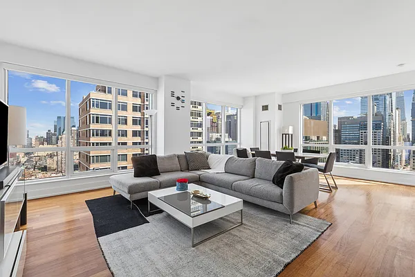 Living room, photo 1
