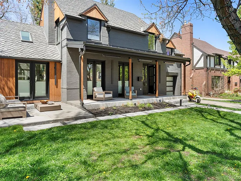 431 Elm St — Photo 3
