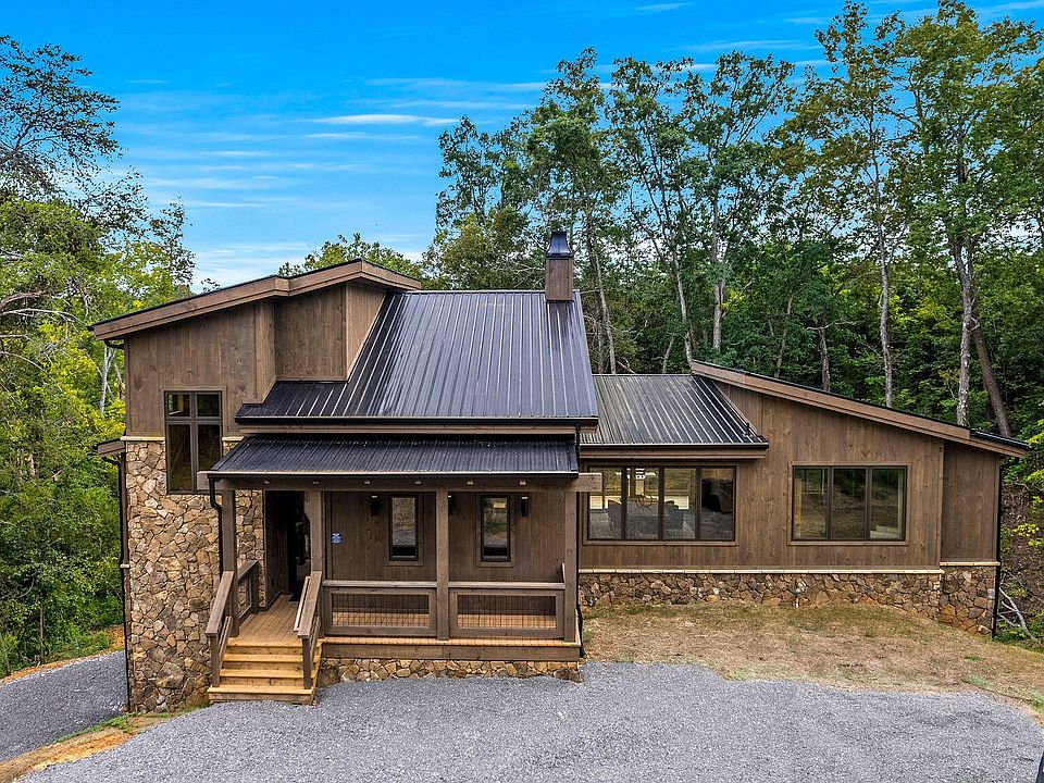 1st image of 2118 Megan Ridge Dr