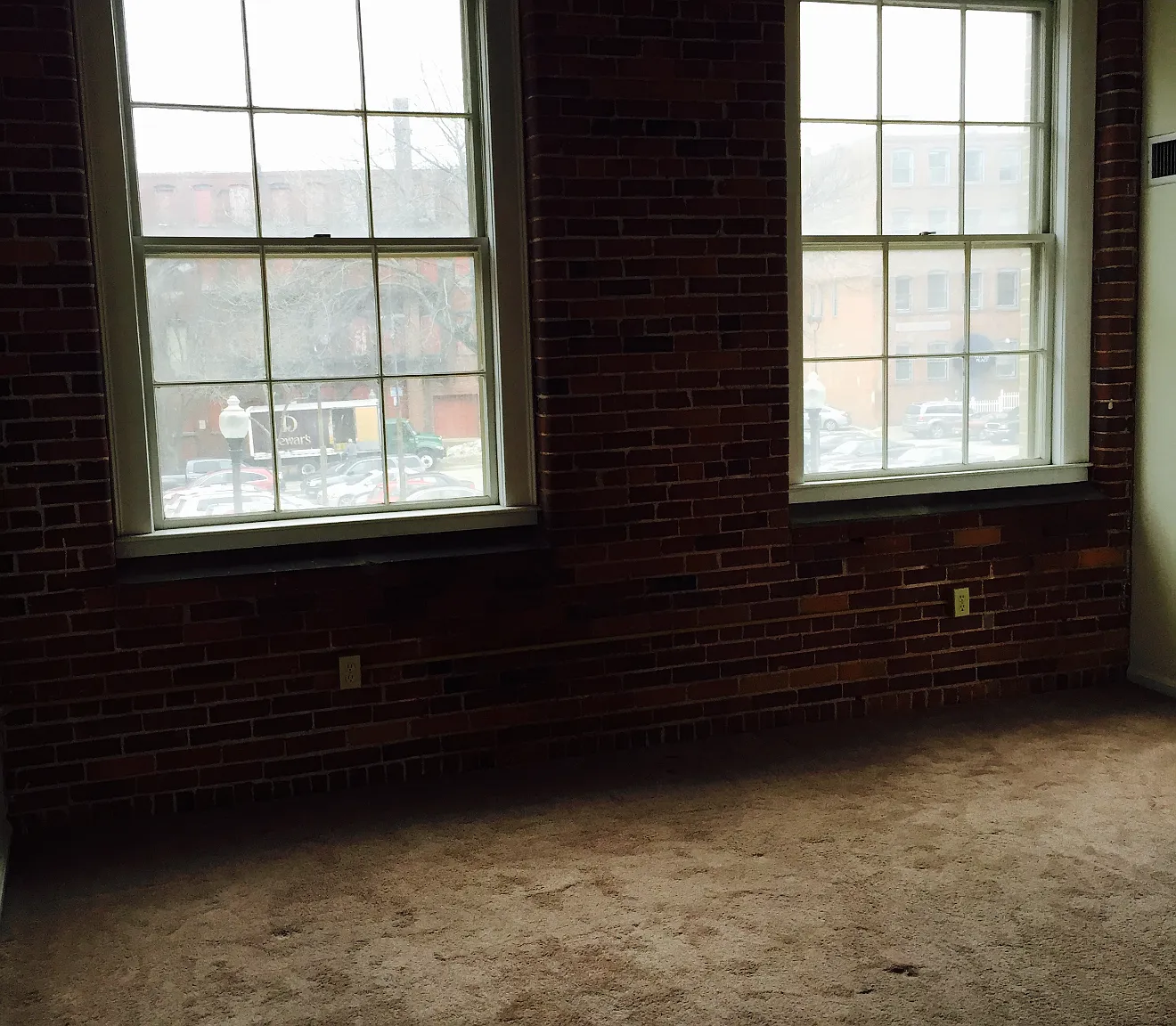 2 bed, 950 sqft, $2,100 — Photo 3