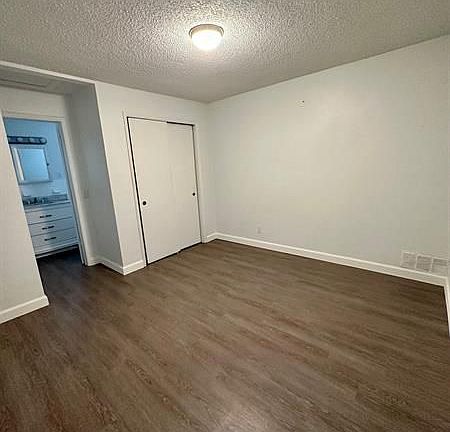 4th image of 4612 Poinciana St APT 2