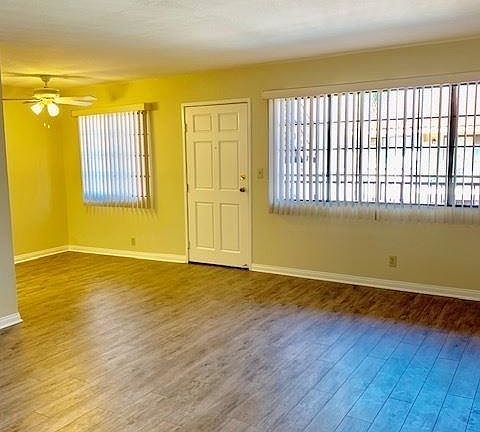 5th image of 245 W Tujunga Ave #201