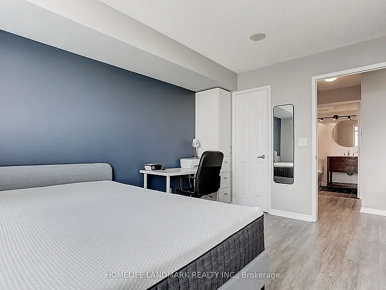 75 King William Cres #1013 — Photo 16