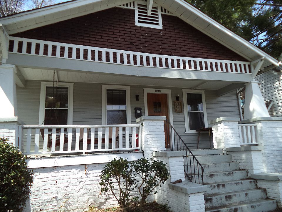 2nd image of 2203 Laurel Ave