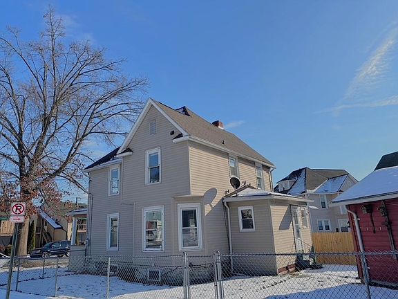 4th image of 303 N Wilbur Ave