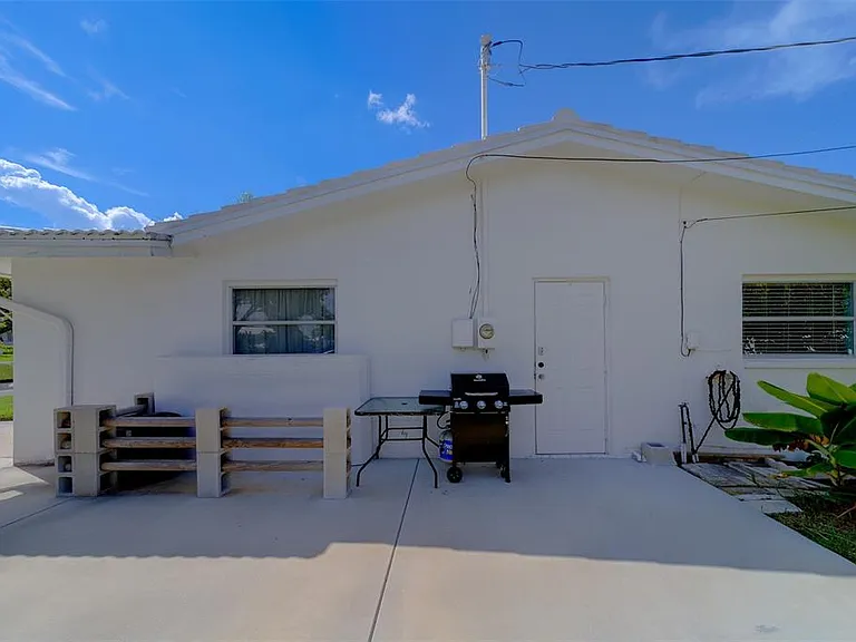 9262 140th Ln — Photo 45