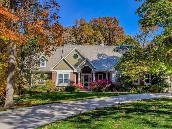 7101 Forest Dr, Johnston, IA 50131