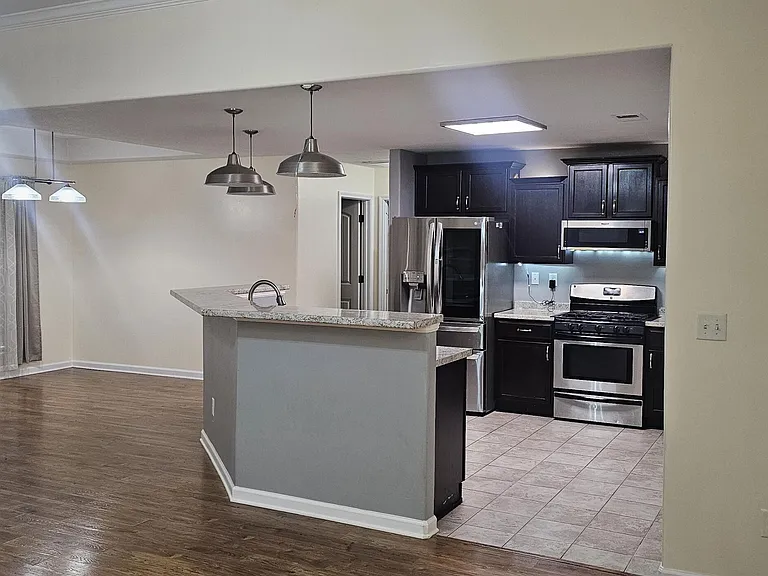 89 Shady Lane Cv E — Photo 4
