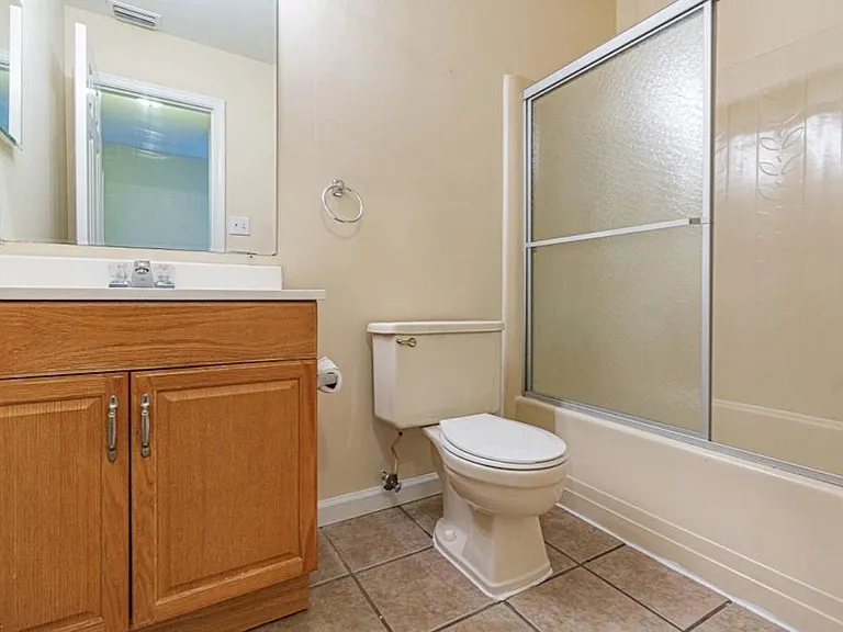 5401 Scholarship Dr — Photo 9