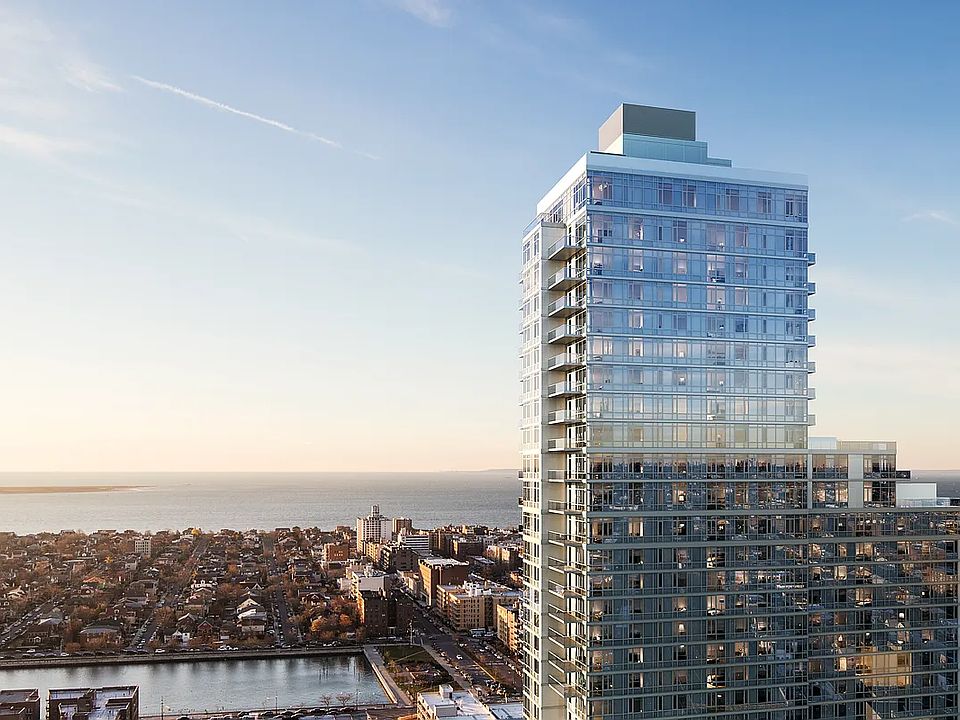 1st image of 1501 Voorhies Ave #4F