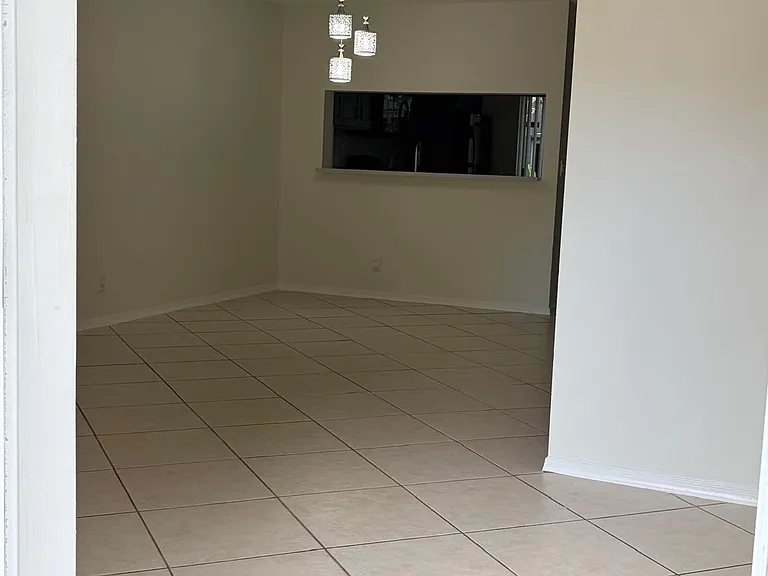 11040 Sand Piper Ct — Photo 9