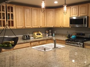 4002 Via Los Padres, Oceanside, CA 92057