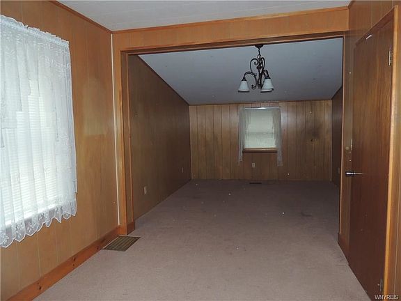 5th image of 60 Parkview Ave