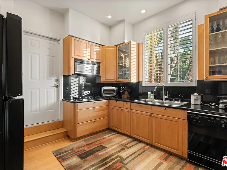 3340 Scadlock Ln — Photo 14