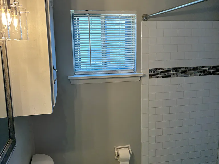 413 W Nashville St — Photo 10