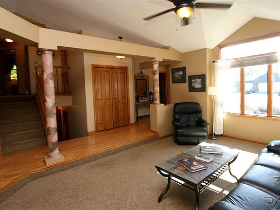 4th image of 5105 S Lewis Ave