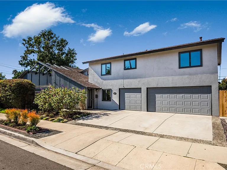 727 S Elvira Ave — Photo 2