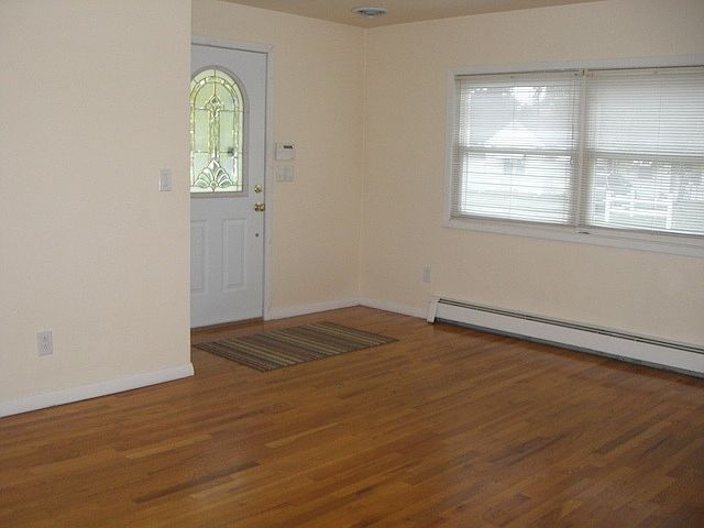 1st image of 215 29th Ave