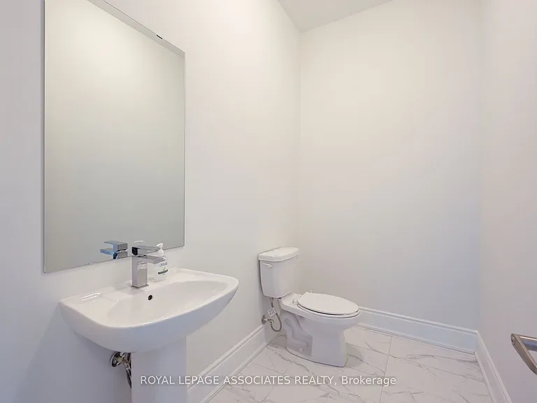 55 Raspberry Ridge Ave — Photo 19