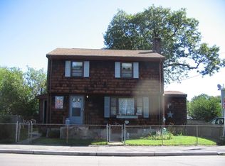 11 Saunders Rd, Lynn, MA 01904