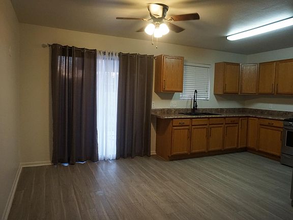 4th image of 2719 N Sparkman Blvd